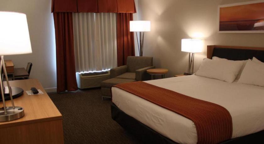 Holiday Inn Express Munising-Lakeview Hotel By Ihg Exterior foto