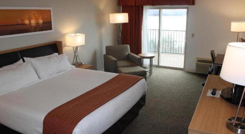 Holiday Inn Express Munising-Lakeview Hotel By Ihg Exterior foto