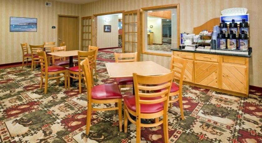 Holiday Inn Express Munising-Lakeview Hotel By Ihg Exterior foto