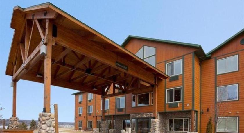 Holiday Inn Express Munising-Lakeview Hotel By Ihg Exterior foto