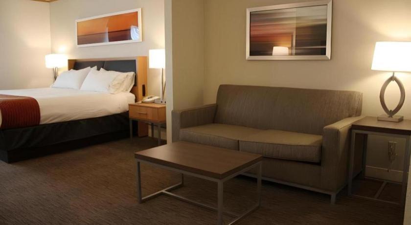 Holiday Inn Express Munising-Lakeview Hotel By Ihg Exterior foto