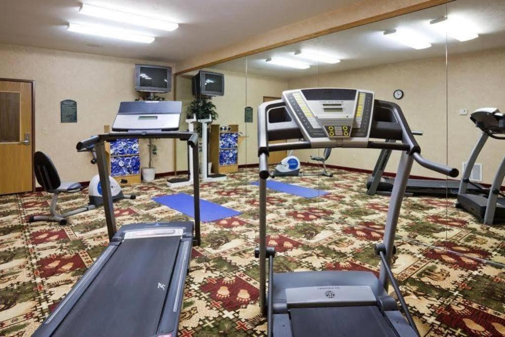 Holiday Inn Express Munising-Lakeview Hotel By Ihg Exterior foto